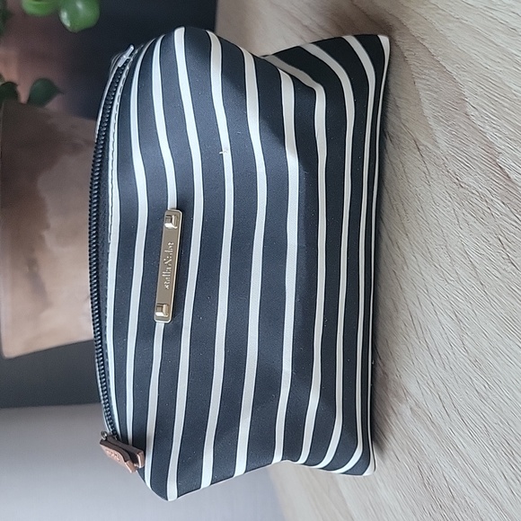 Stella & Dot Small Makeup Pouch - Picture 4 of 6